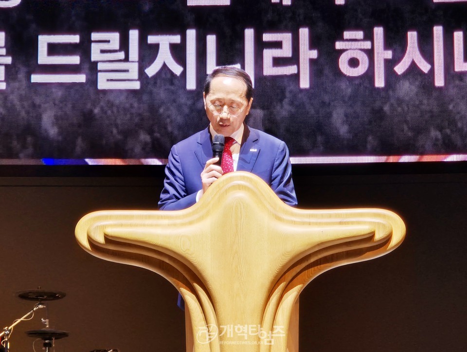 전국남전도회연합회 육군 훈련소 훈련병 진중세례식 모습