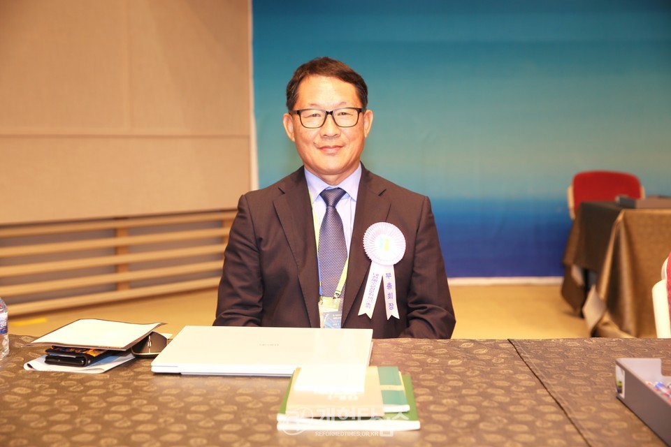 김형곤 장로, 제109회 총회 장로 부총회장 당선 모습