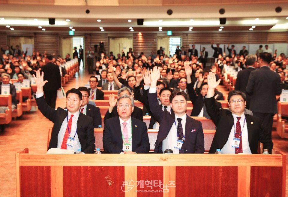 김상기 목사, 총회 농어촌부장 당선 모습