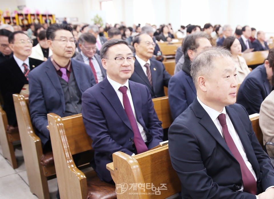 대신대,「개교 70주년기념 감사예배 및 음악회」모습