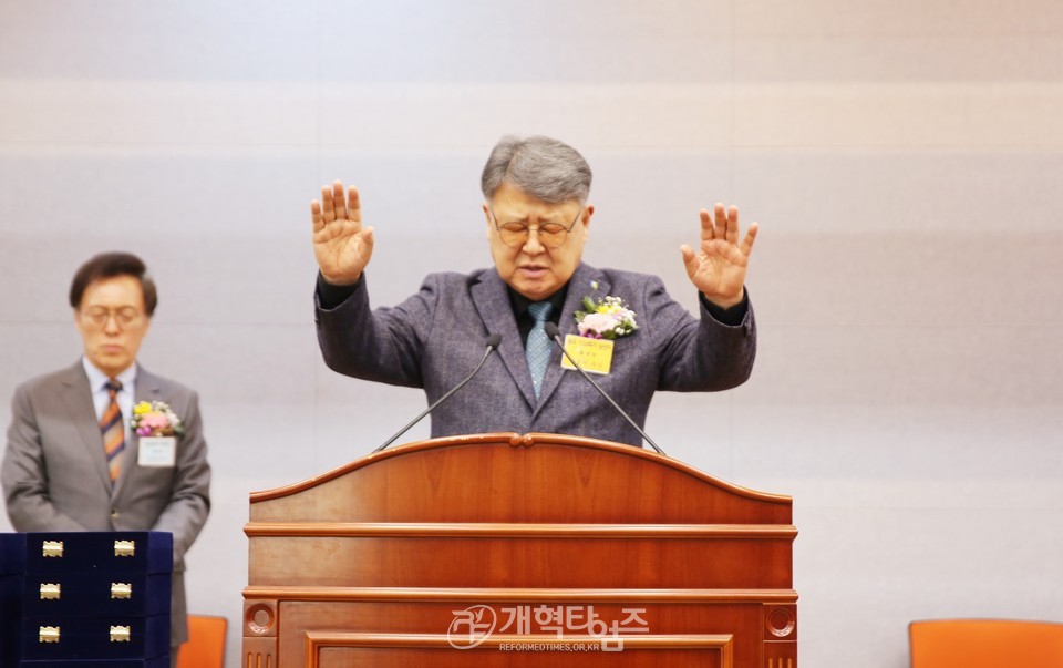 영남협의회, 정기총회 및 당선인 축하예배 모습