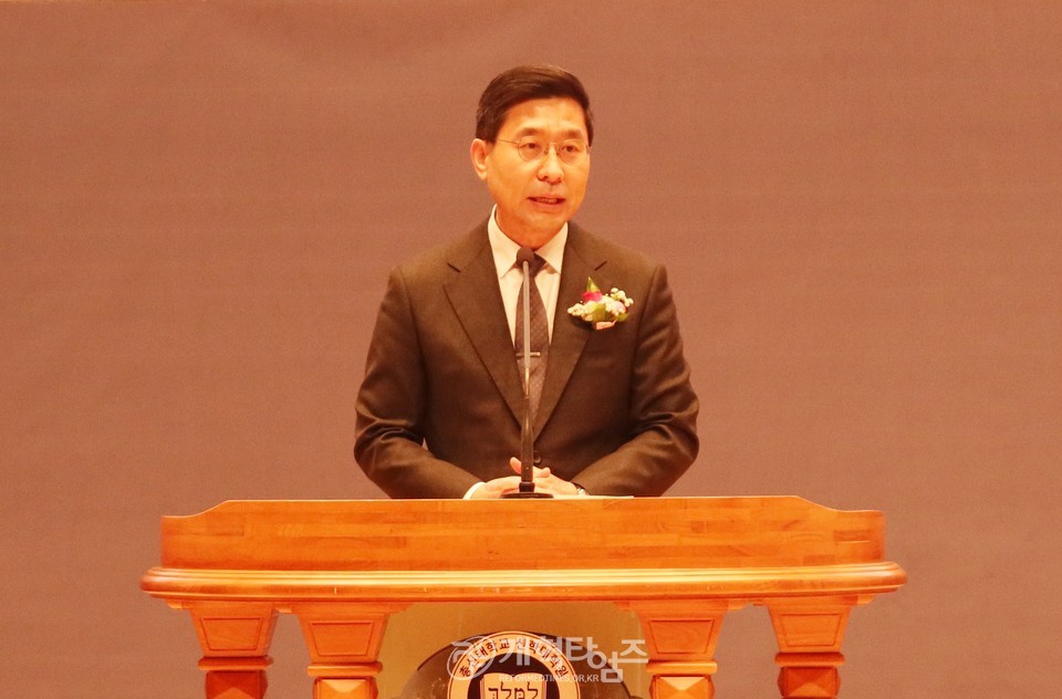 총신대 신학대학원, ‘2024학년도 졸업 및 학위수여식' 모습