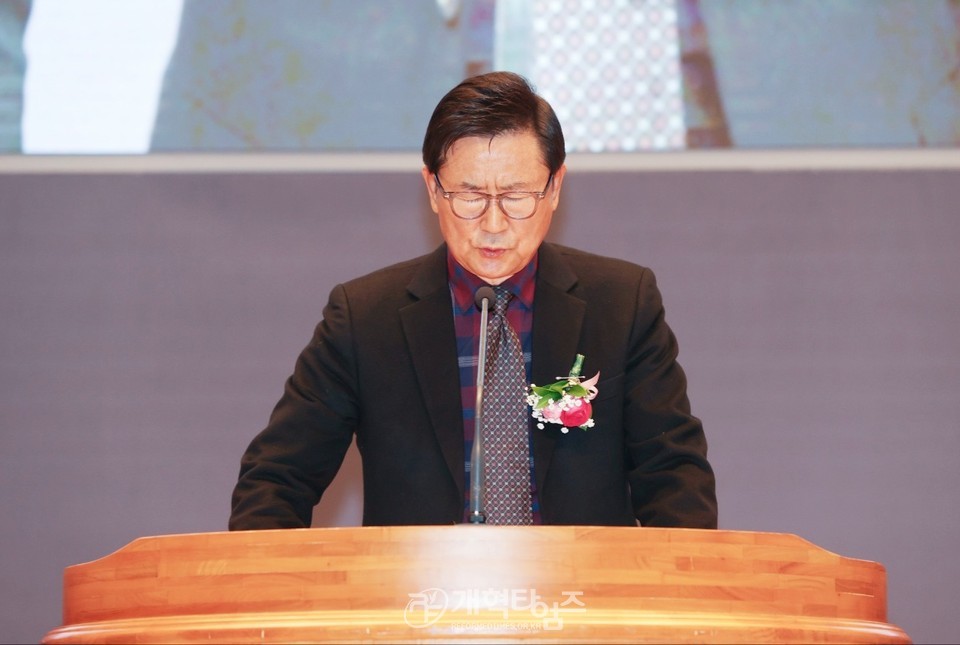 총신대 신학대학원, ‘2024학년도 졸업 및 학위수여식' 모습