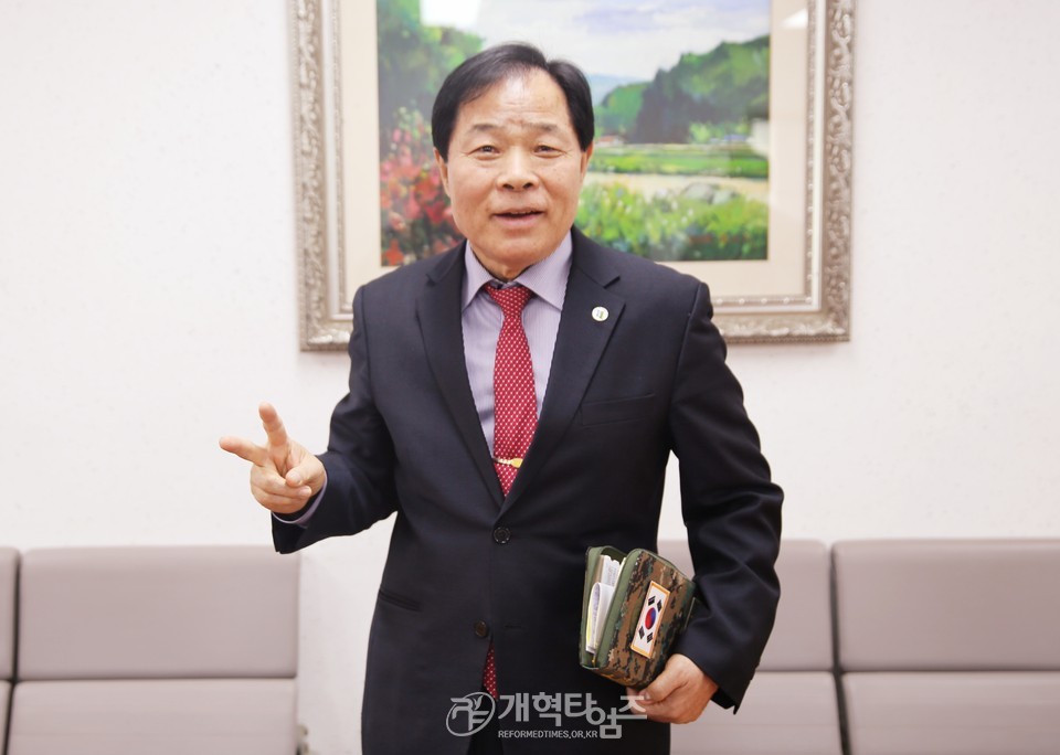 전국남전도회, 서울남부교도소 방문 위문예배 모습