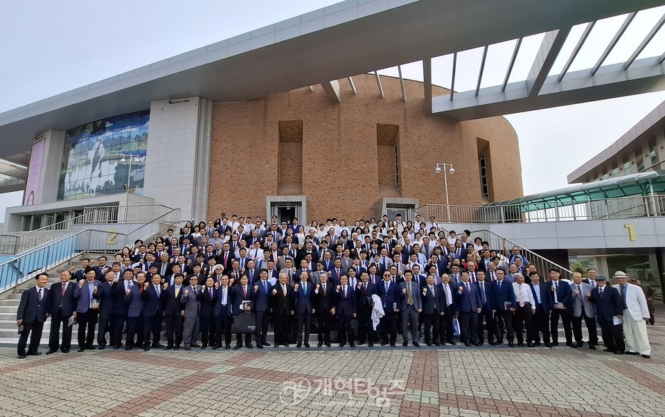 전국남전도회, 육군 훈련소 훈련병 진중세례식 모습