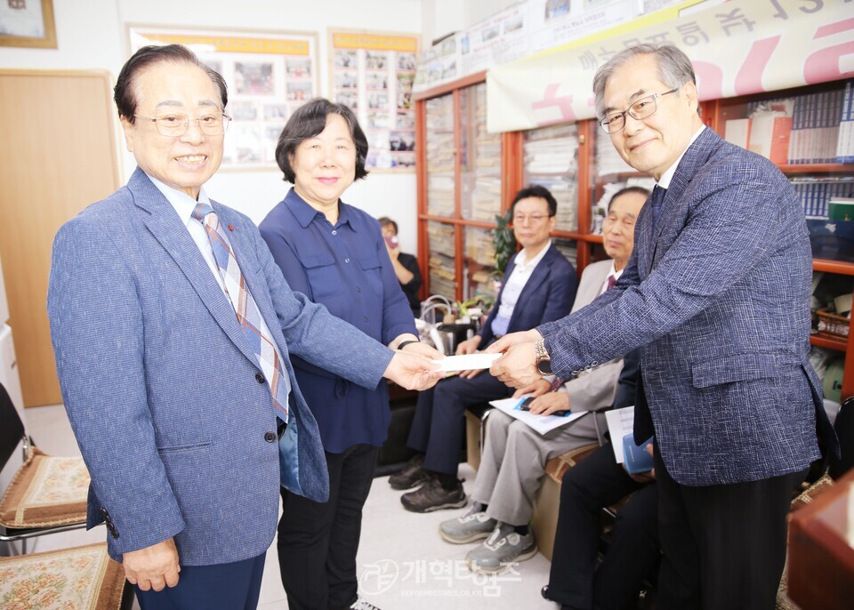 서평양노회, 통일교대책협의회 기도회 모습