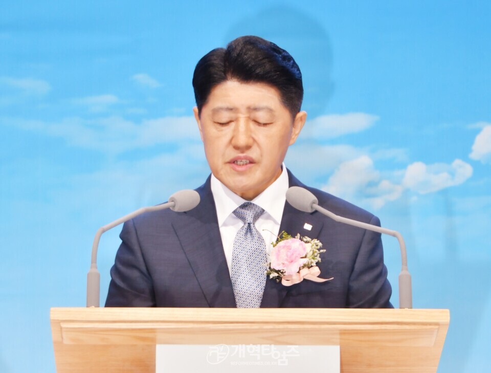 아름다운교회 입당감사예배 모습