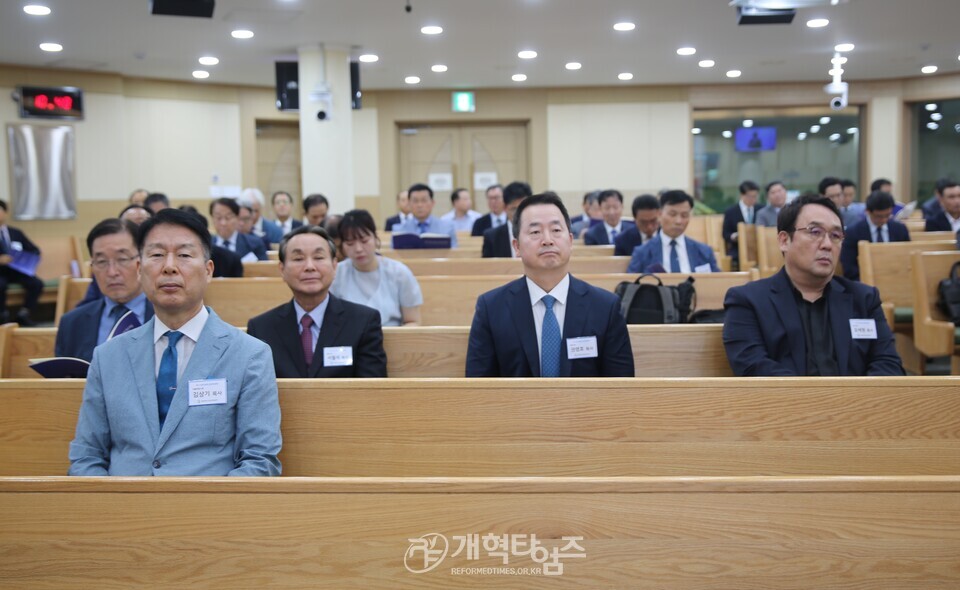 110회 총회 공천위원회 모습