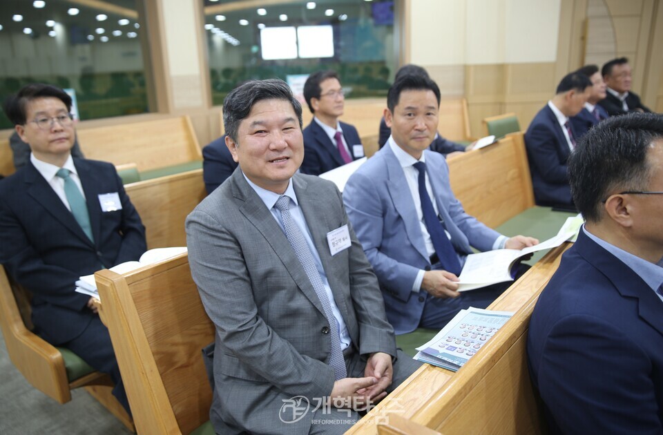 110회 총회 공천위원회 모습