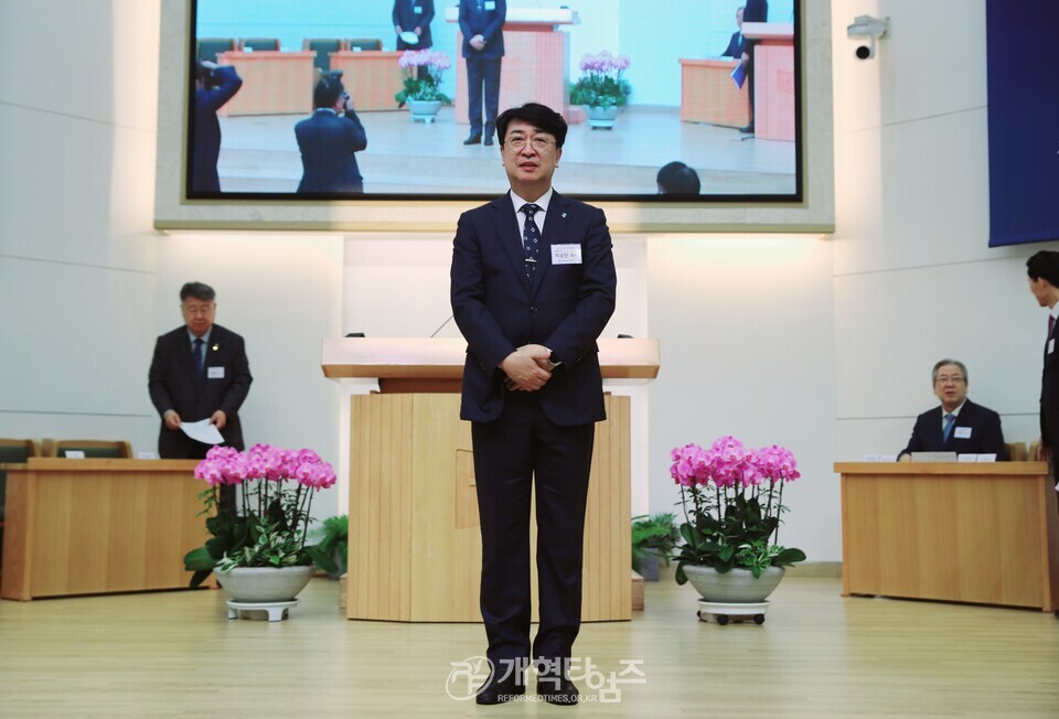 110회 총회 공천위원회 모습